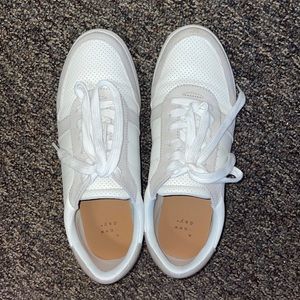 A new day sneakers !!!